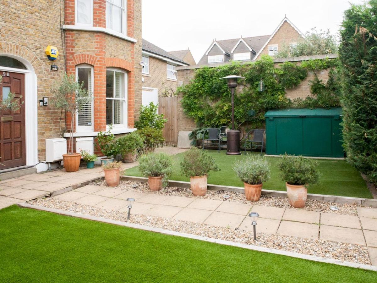 Pass The Keys Garden Apartment In Stockwell London Exterior photo