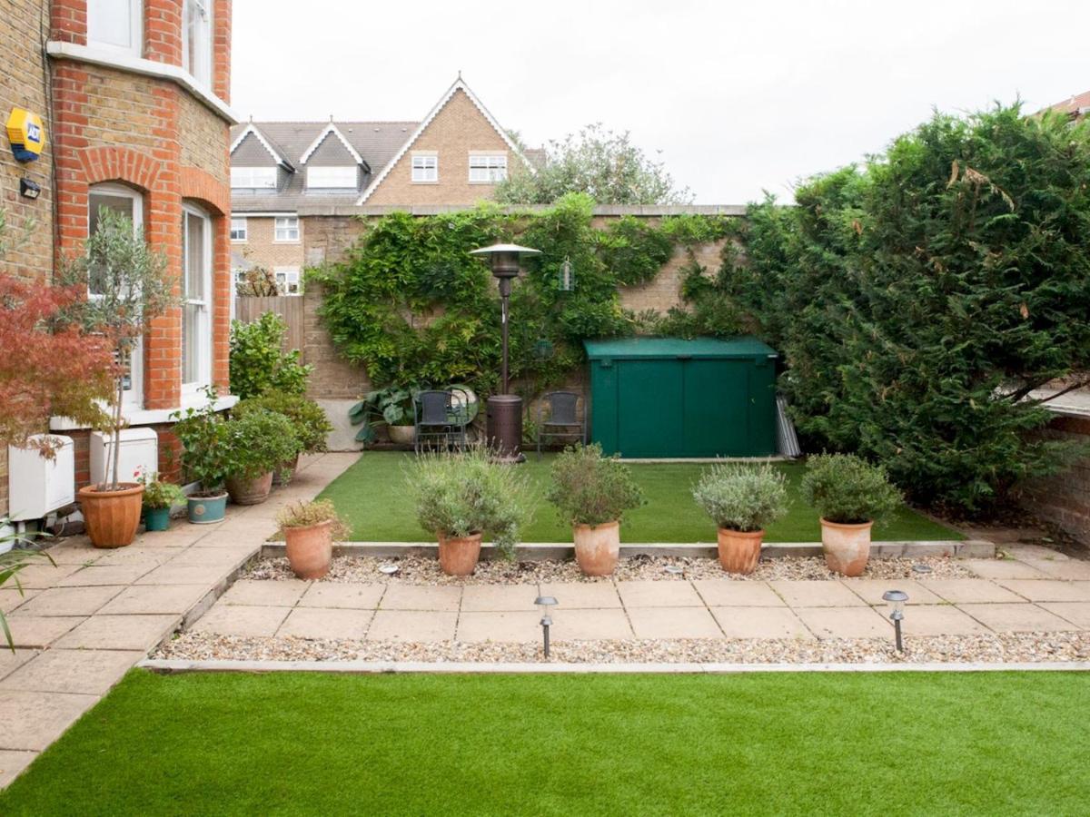 Pass The Keys Garden Apartment In Stockwell London Exterior photo