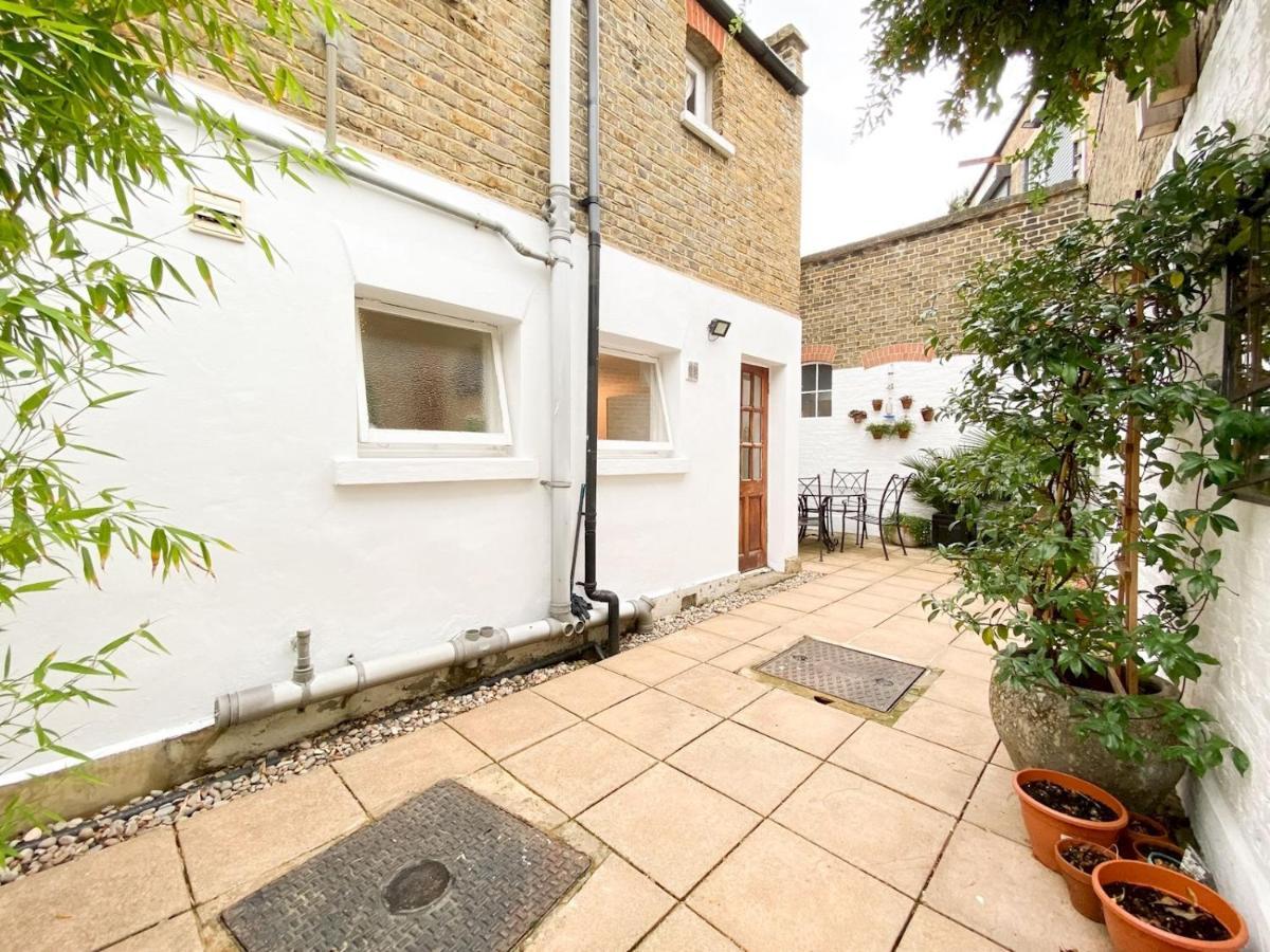 Pass The Keys Garden Apartment In Stockwell London Exterior photo